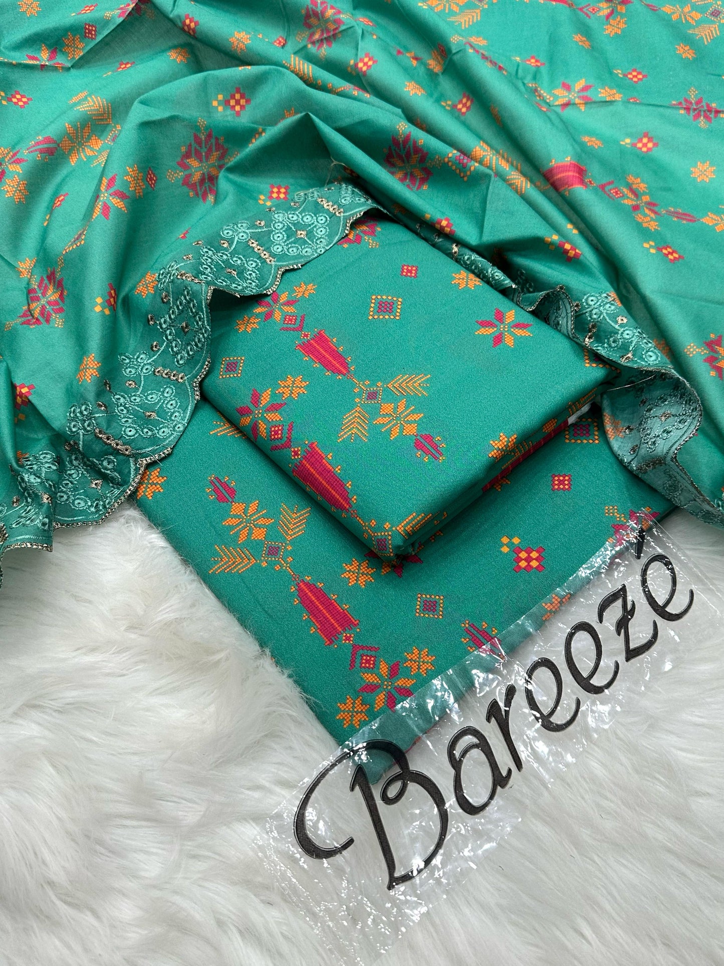 Bareeze Three Piece Lawn Suit